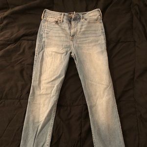 light-medium wash hollister jeans